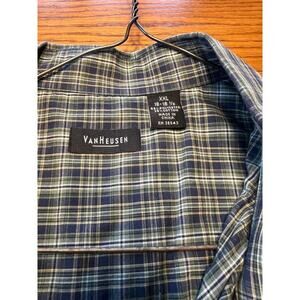 Van Heusen plaid short sleeve casual button down shirt, men's XXL 18-18 1/2
